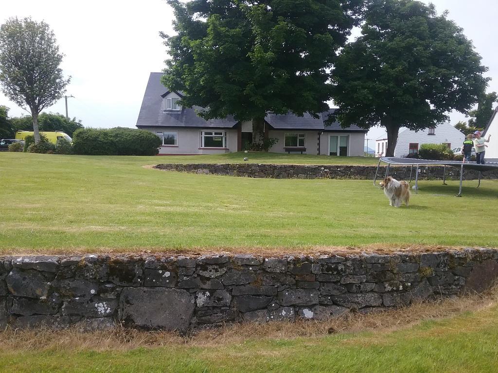 Rocksberry Bed & Breakfast Castlebar Exterior foto