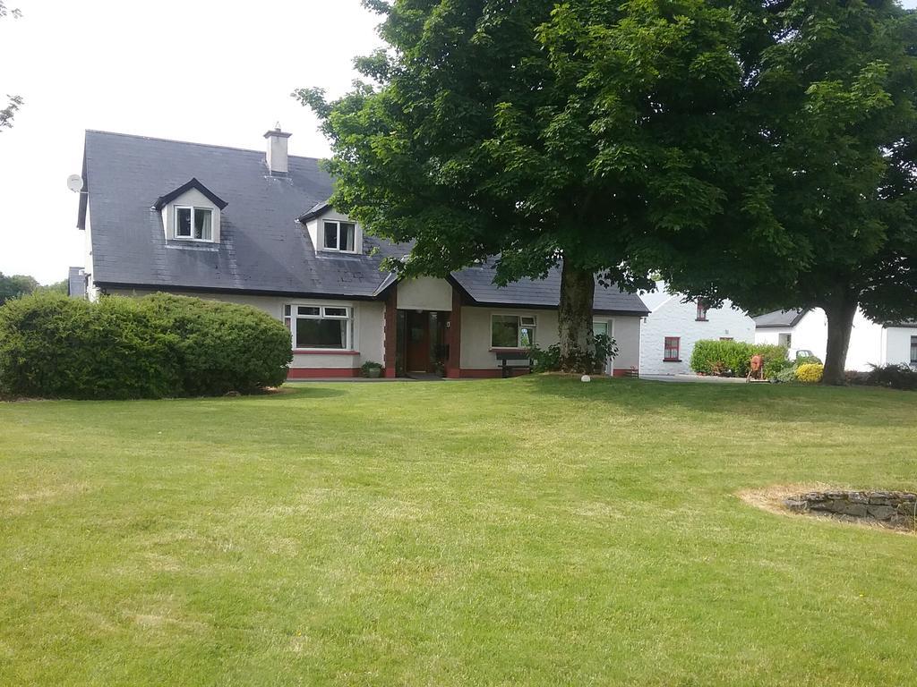 Rocksberry Bed & Breakfast Castlebar Exterior foto