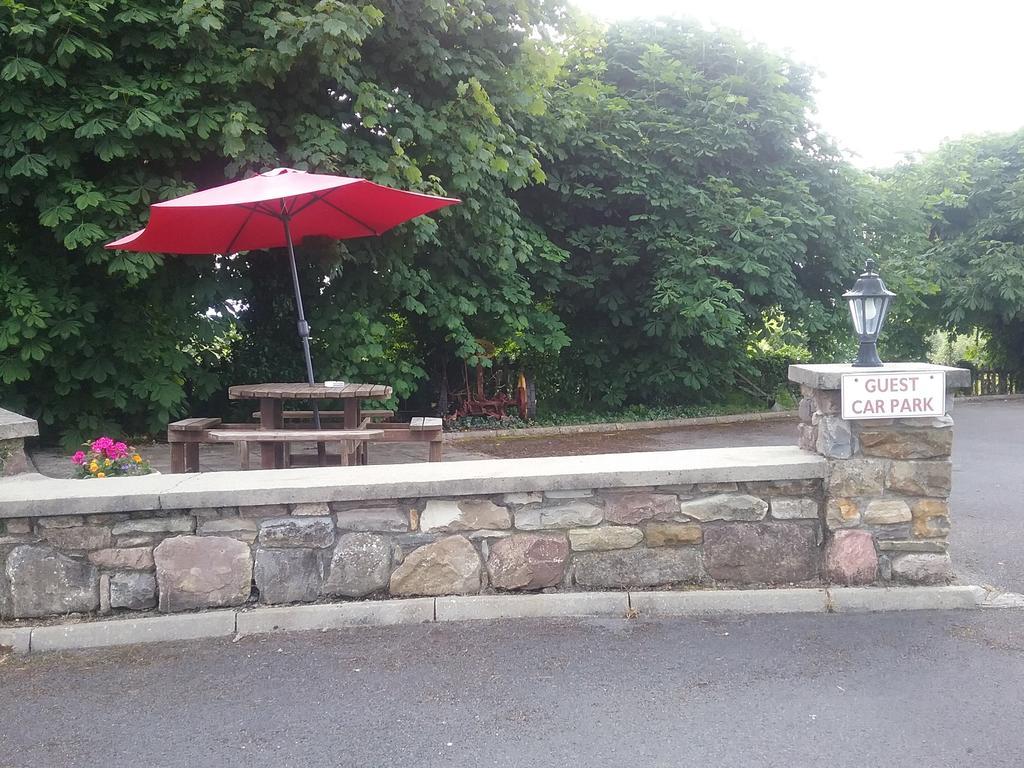 Rocksberry Bed & Breakfast Castlebar Exterior foto