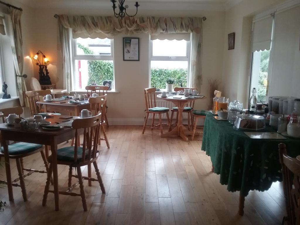 Rocksberry Bed & Breakfast Castlebar Exterior foto