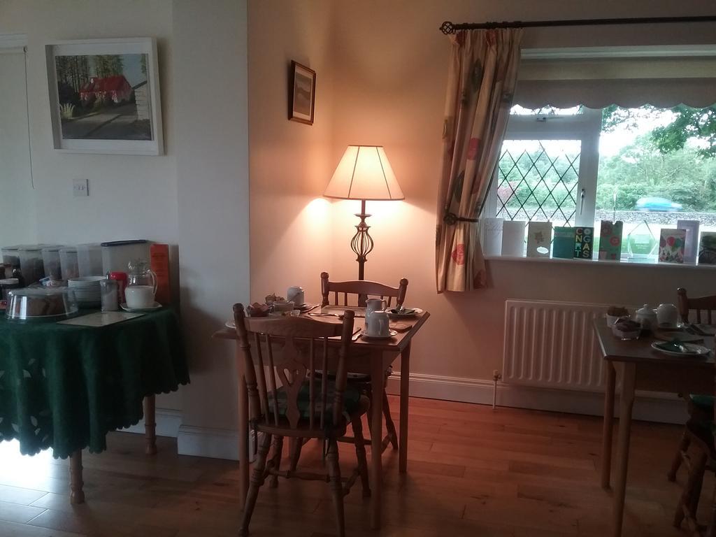 Rocksberry Bed & Breakfast Castlebar Exterior foto