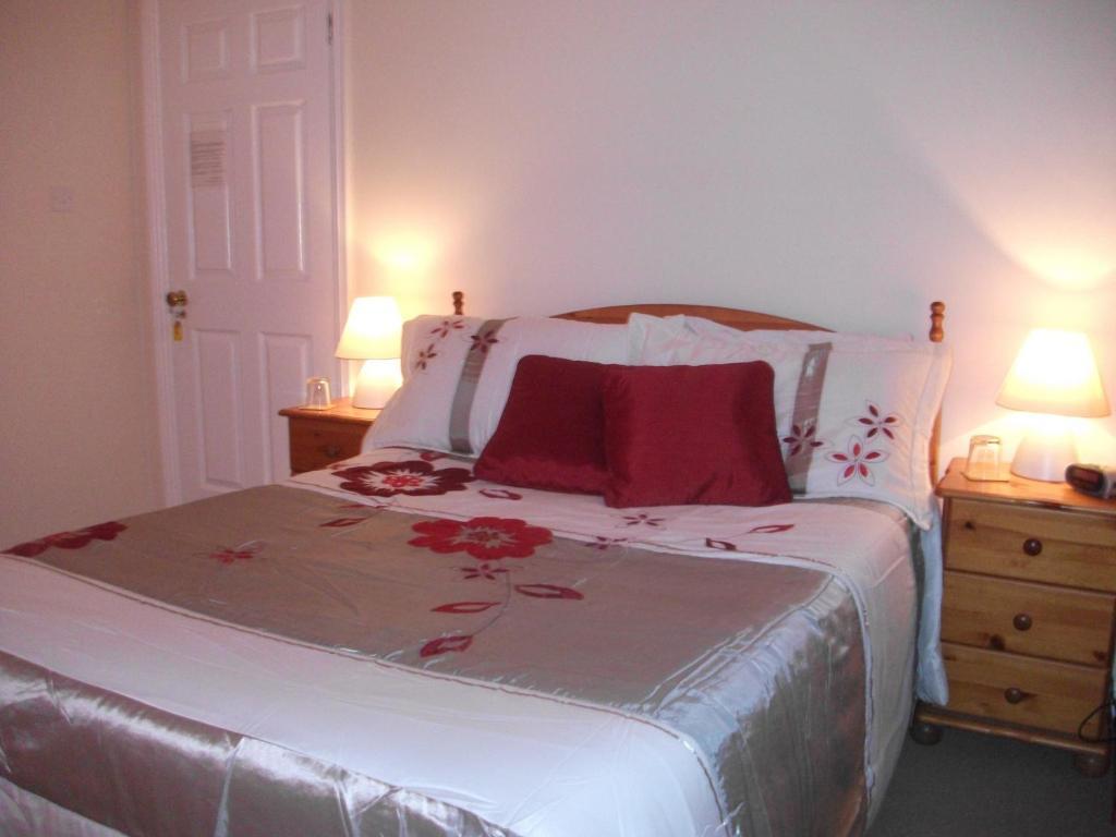 Rocksberry Bed & Breakfast Castlebar Exterior foto