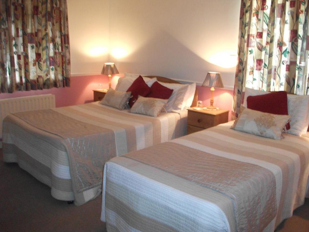 Rocksberry Bed & Breakfast Castlebar Exterior foto