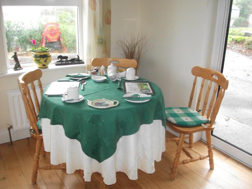 Rocksberry Bed & Breakfast Castlebar Exterior foto