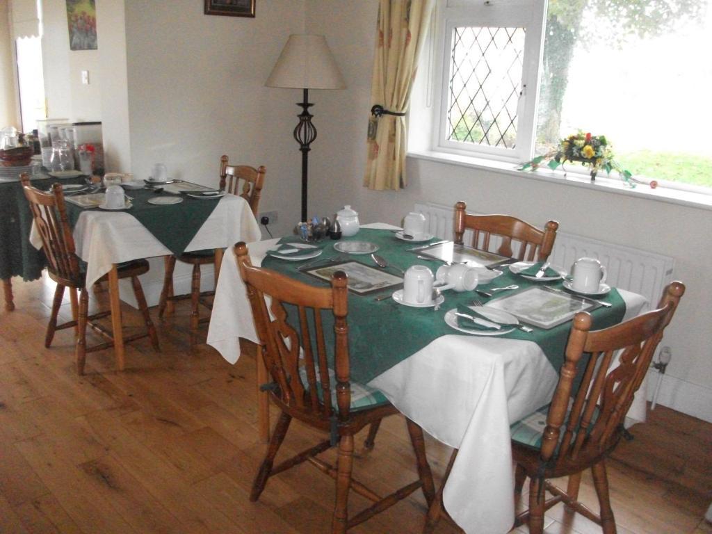 Rocksberry Bed & Breakfast Castlebar Exterior foto