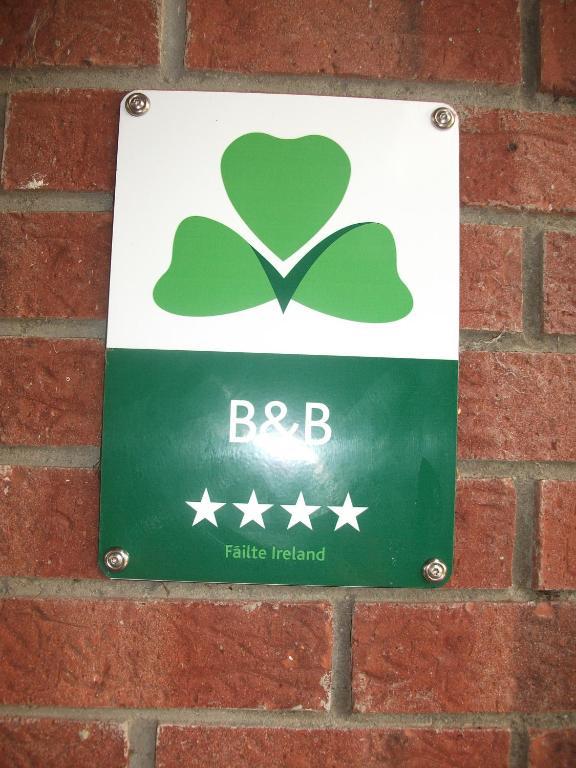 Rocksberry Bed & Breakfast Castlebar Exterior foto