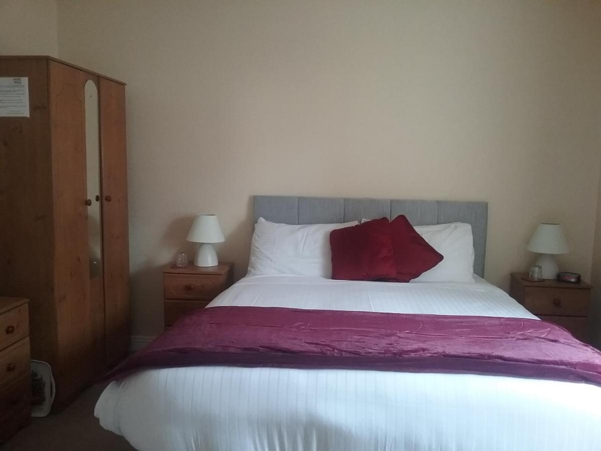 Rocksberry Bed & Breakfast Castlebar Exterior foto